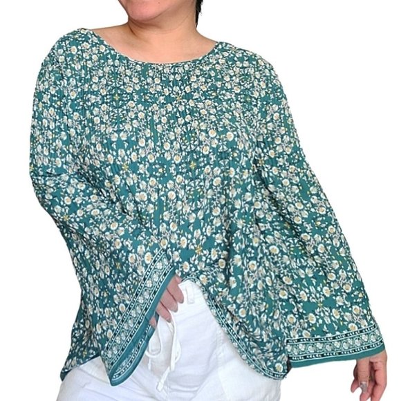 Max Studio Pleated Floral Top Size Medium - Picture 2 of 13